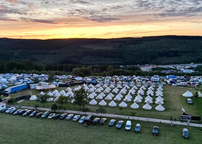Grandprixcamp Francorchamps Closest To The Circuit Including Track View אתר קמפינג סטבלוט